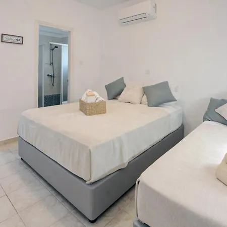 Villa Argyro *